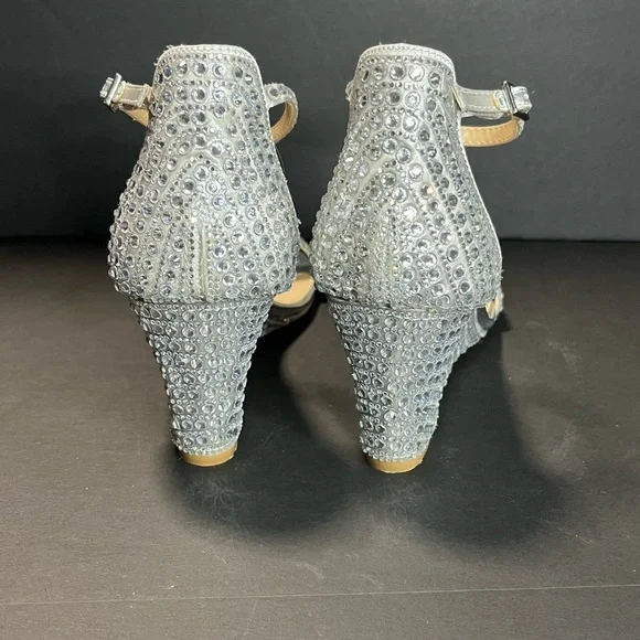 New Betsey Johnson Silver Rhinestone Debie Wedge Heel Shoes Size 8.5 - Picture 5 of 12